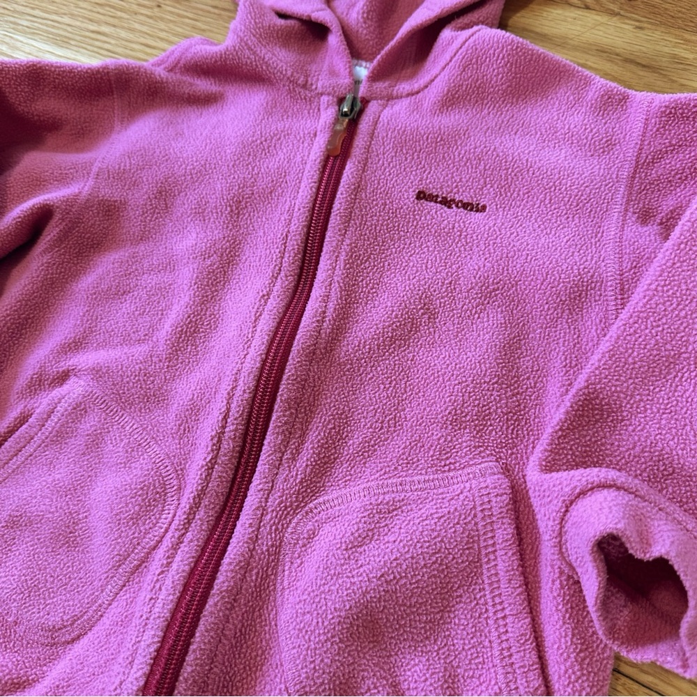 Patagonia Kids Pink Fleece Zip Hooded Jacket size 3T - Picture 3 of 9